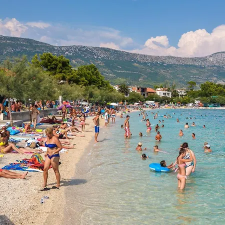 Lägenhet With Parking Space Kastel Stari, - 22588 *